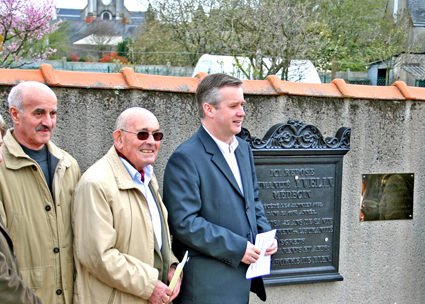cérémonie Yvelin cimetière Sucé